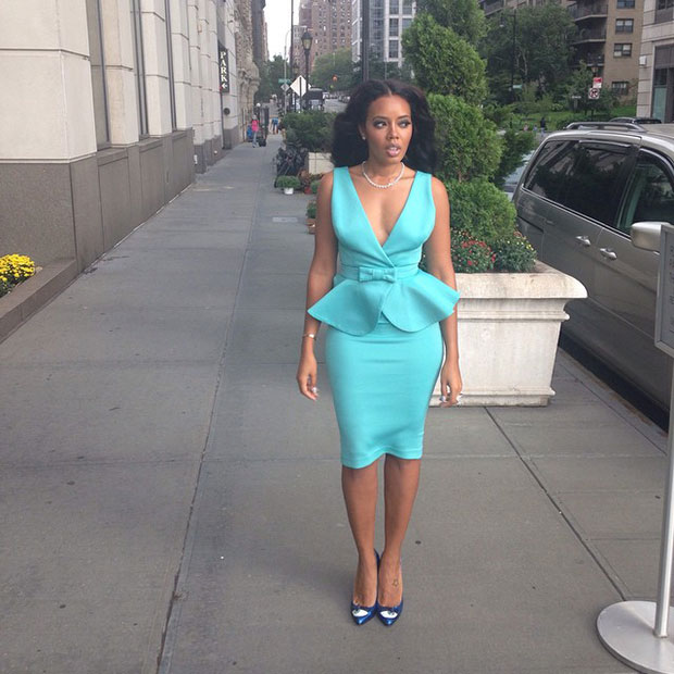 Angela Simmons'&nbsp;long black curls were elegantly draped over her shoulders