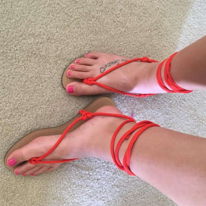 The 'Corrina'&nbsp;no-fuss lace-up sandal features tubular straps with knotted accents