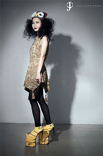Joco Comendador 'Gelb'synthetic serpent leather platforms with resin stalactite-like heels