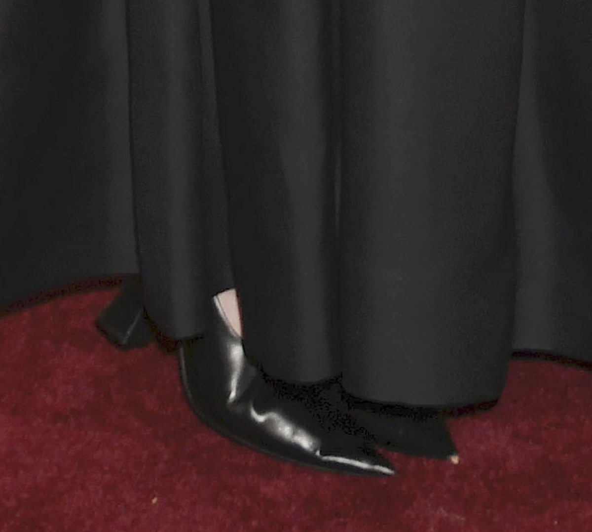 Kirsten Dunst adds edge to her look with the Khaite &ldquo;Colleen&rdquo; pumps featuring high-cut uppers, pointed toes, and flared block heels