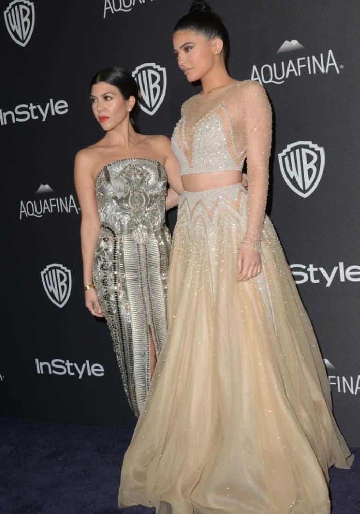 Kylie Jenner and Kourtney Kardashian donned a radiant bronze complexion and swept-back hair at InStyle and Warner Bros.&rsquo;s 2016 Golden Globe Awards Post-Party