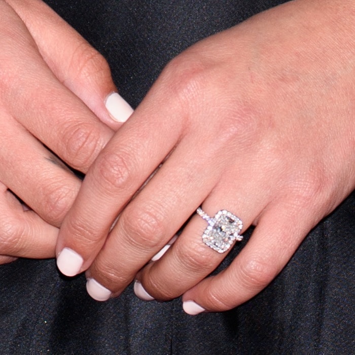 Lea Michele's&nbsp;4-carat diamond engagement ring