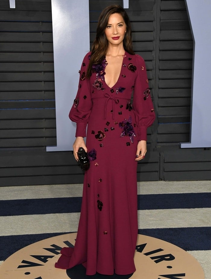 Olivia Munn's&nbsp;burgundy Andrew Gn Pre-Fall 2018 dress