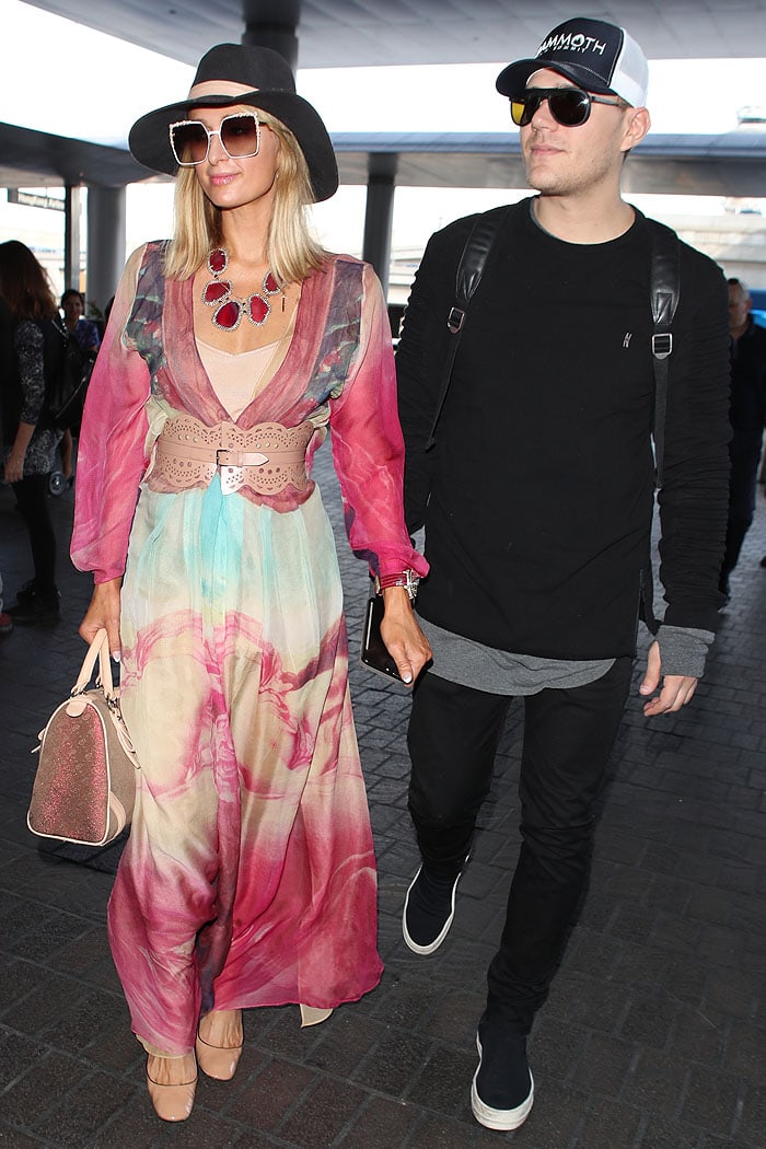 Paris Hilton and fianc&eacute; Chris Zylka departing from&nbsp;Los Angeles International Airport (LAX) in Los Angeles, California, on January 24, 2018.