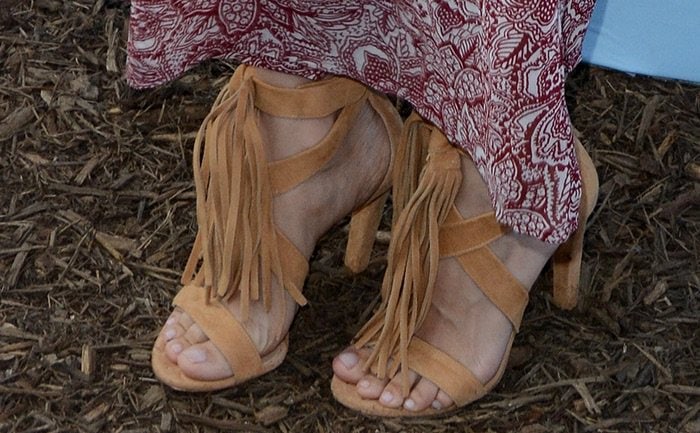 Rachel Bilson grounded her printed maxi dress with tan suede Chlo&eacute; sandals, their swaying fringe adding movement and a soft bohemian finish