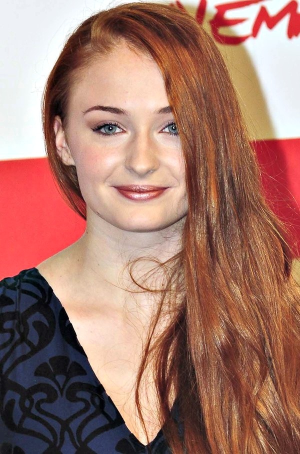 Sophie Turner's&nbsp;beautiful red hair was swept to one side